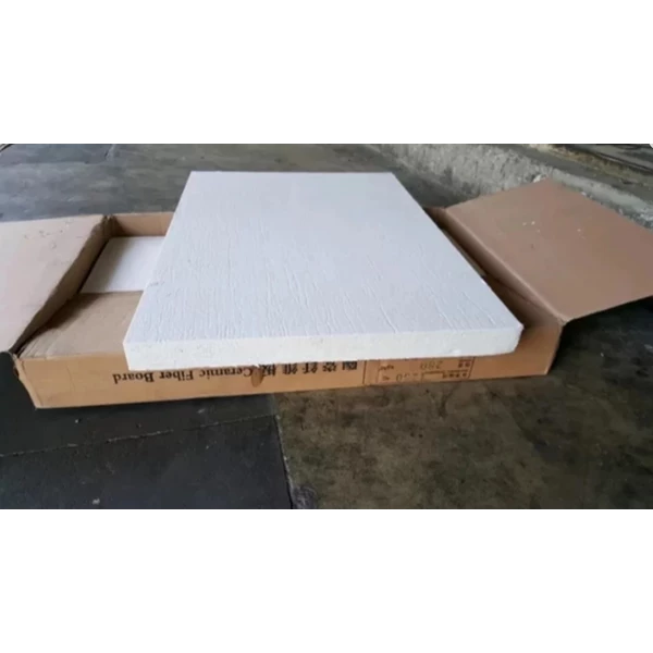 Ceramic Board Cmax D.300kg / m3 Thickness 25mm x 600mm x 900mm