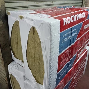 Rockwool Merah D.80kg/m3 Tebal 50mm x 600mm x 5000mm 